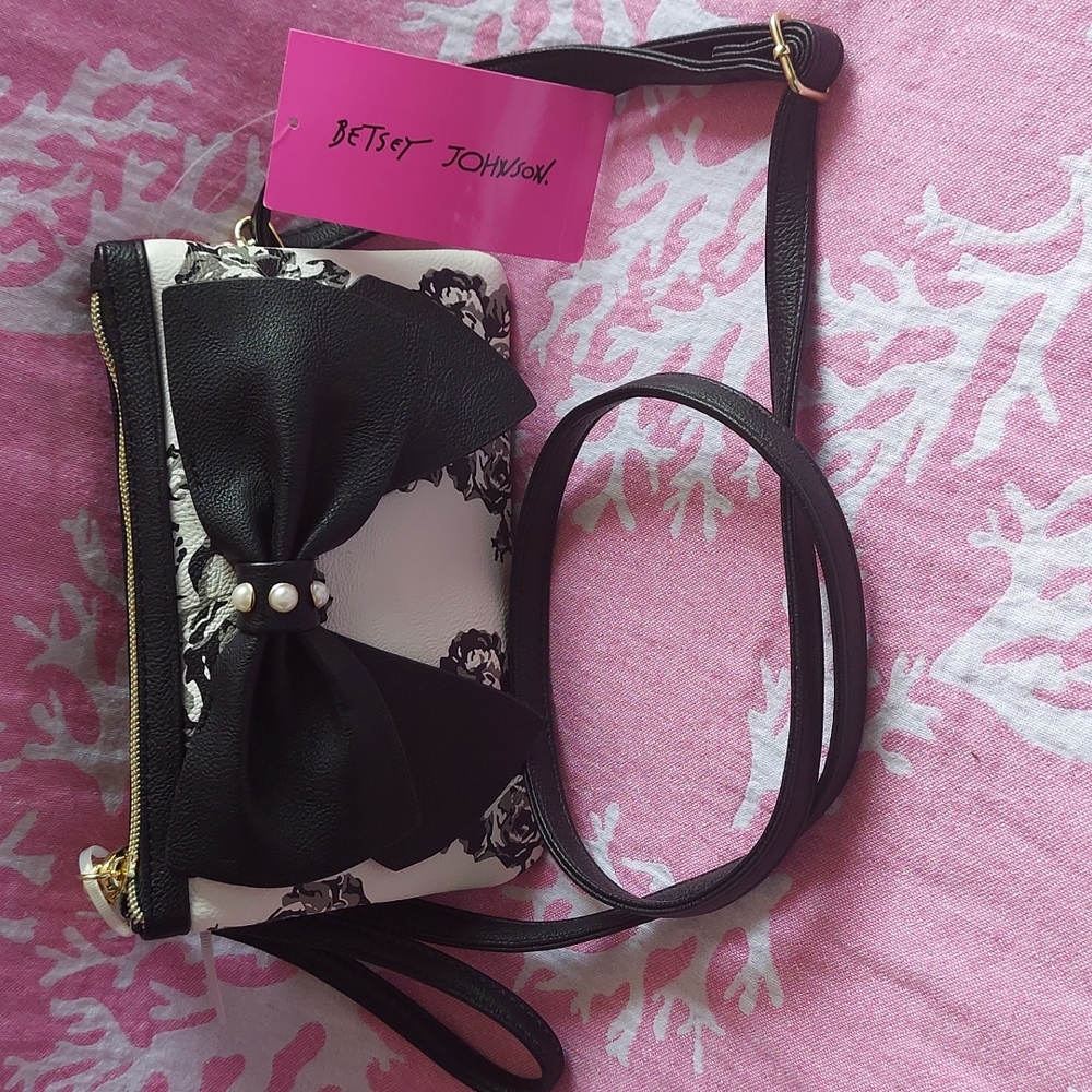 NWT Betsey Johnson BOW PERAL CROSSBODY - Picture 2 of 12